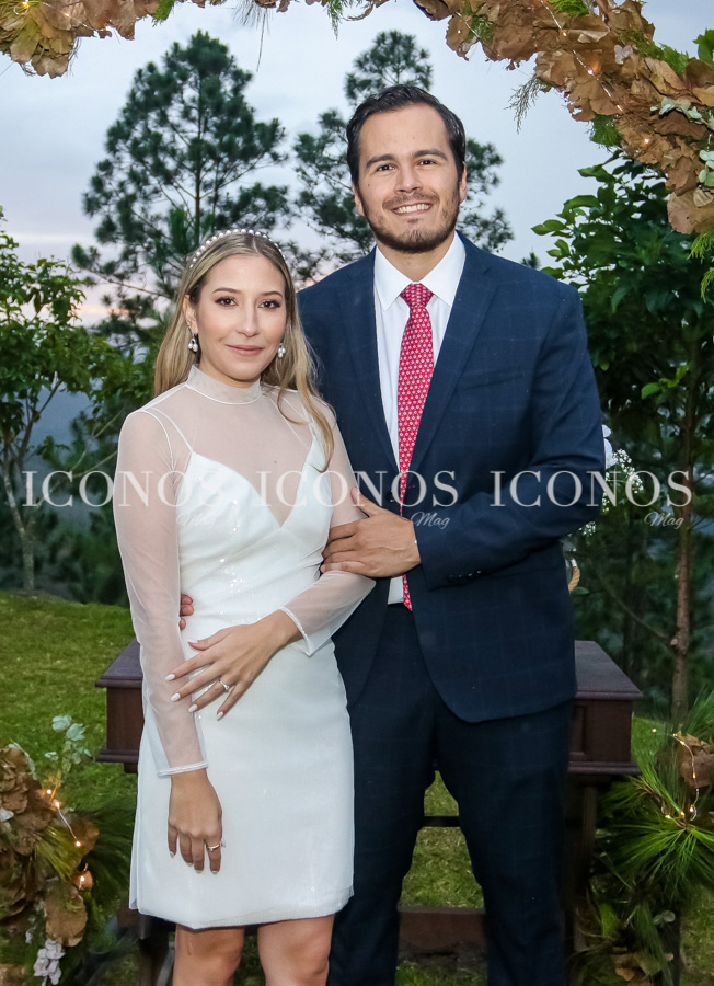 Stephanie Ewens y Luis Ortez