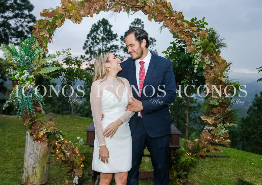 Stephanie Ewens y Luis Ortez