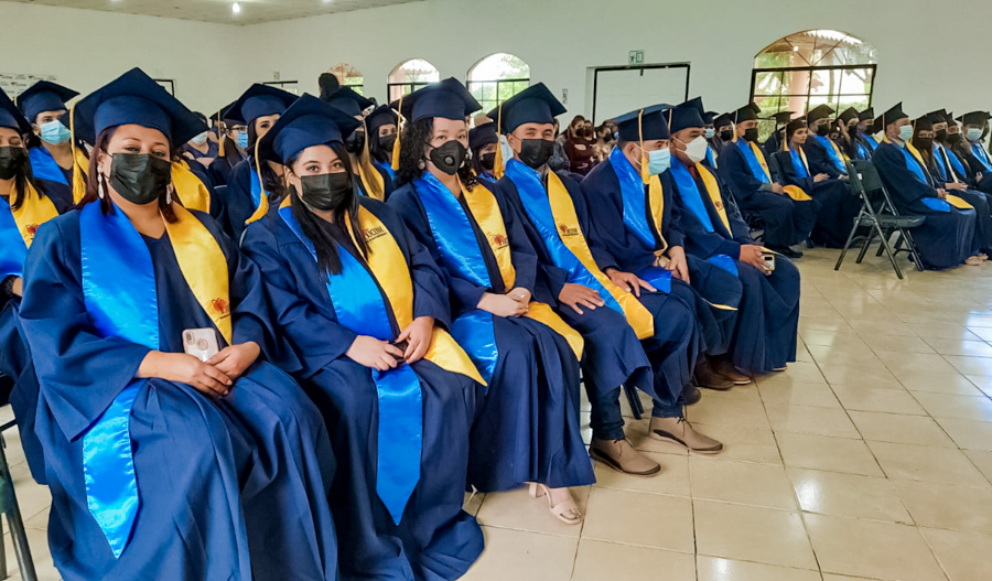 Centésima cuarta graduación by Ucenm 2022 campus Peña Blanca