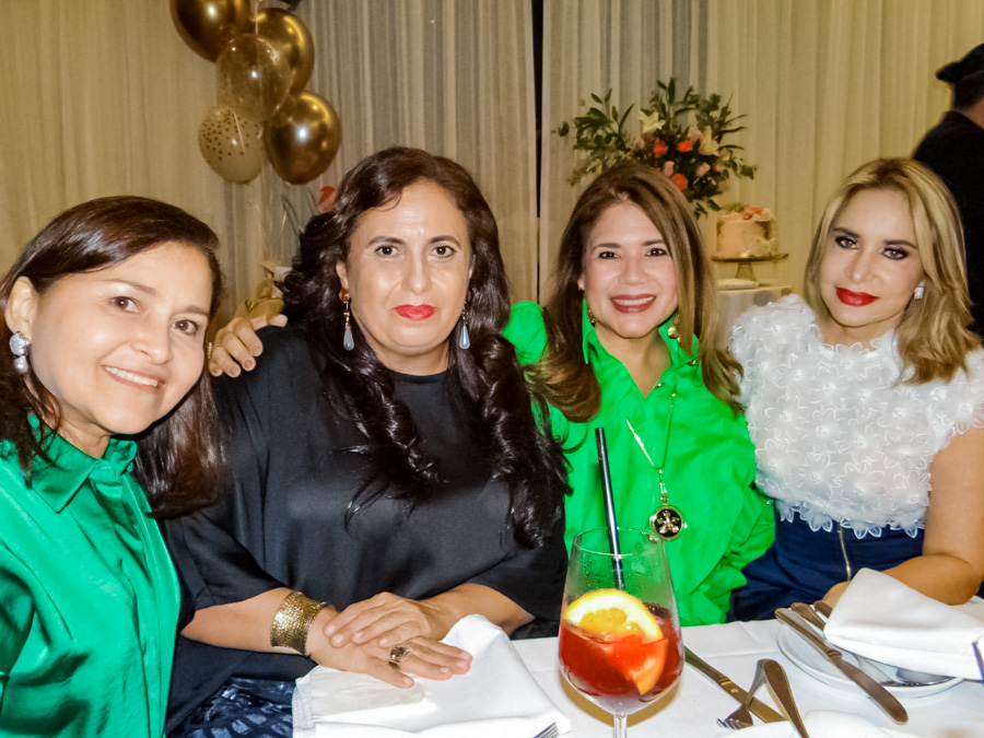 Cumpleaños Doris Peña