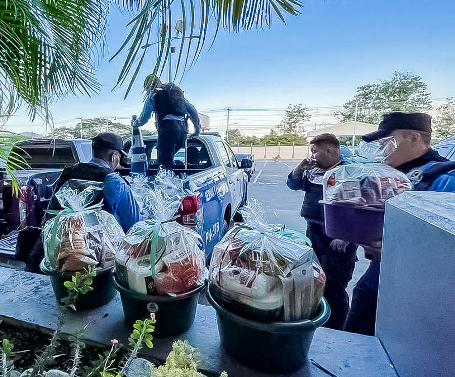 Donativo navideño Roger Valladares a Policía Nacional de Honduras
