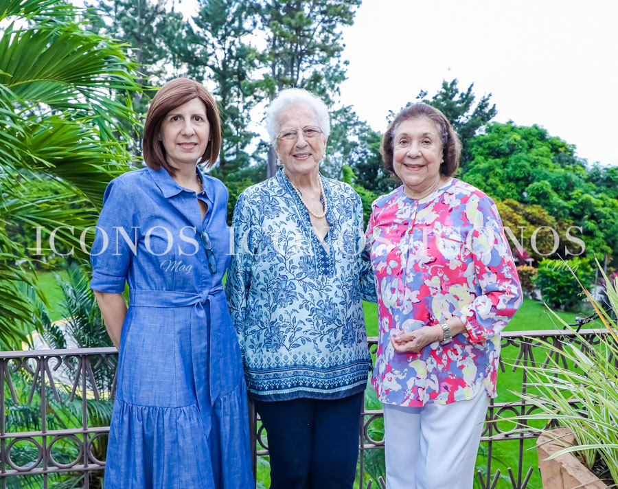 Exposición ¿Qué te dice Navidad? Club de Jardinería de San Pedro Sula