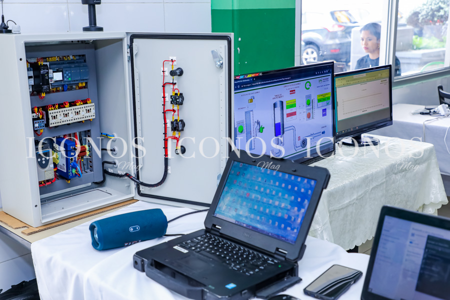 Feria de ciencias y tecnología 2022 by UTH