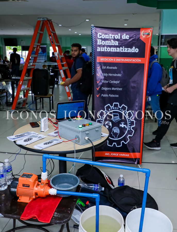Feria de ciencias y tecnología 2022 by UTH