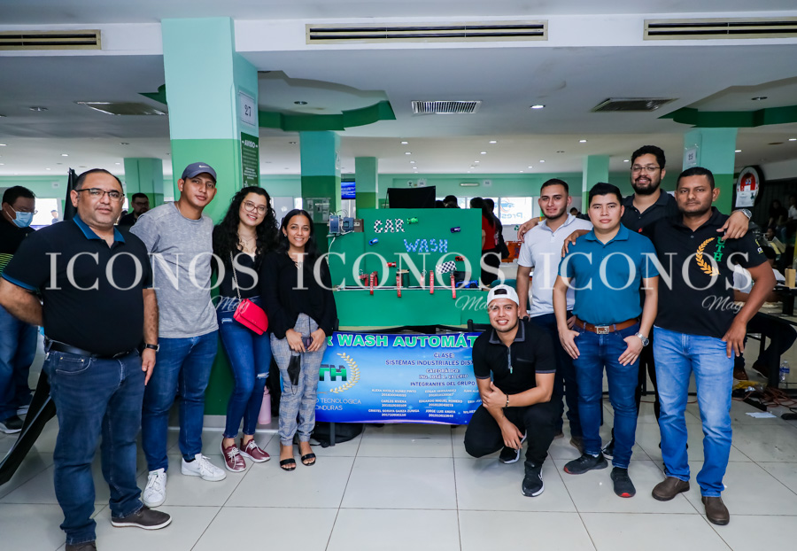 Feria de ciencias y tecnología 2022 by UTH