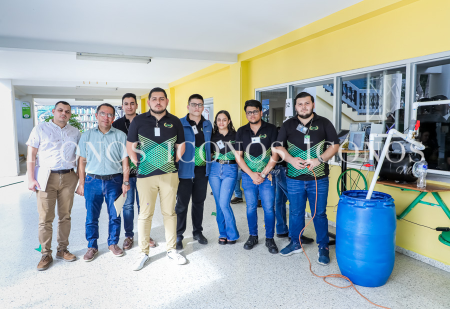 Feria de ciencias y tecnología 2022 by UTH