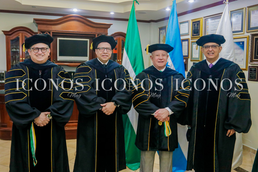 Graduacion 2022 Universidad Tecnologica de Honduras UTH campus San Pedro Sula