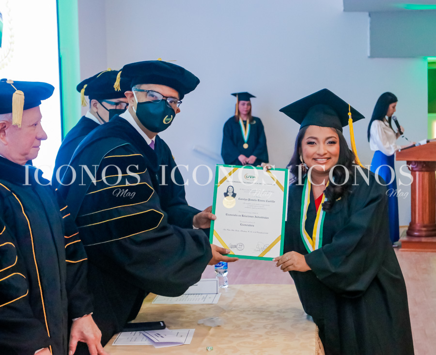 Graduacion 2022 Universidad Tecnologica de Honduras UTH campus San Pedro Sula Segunda Parte