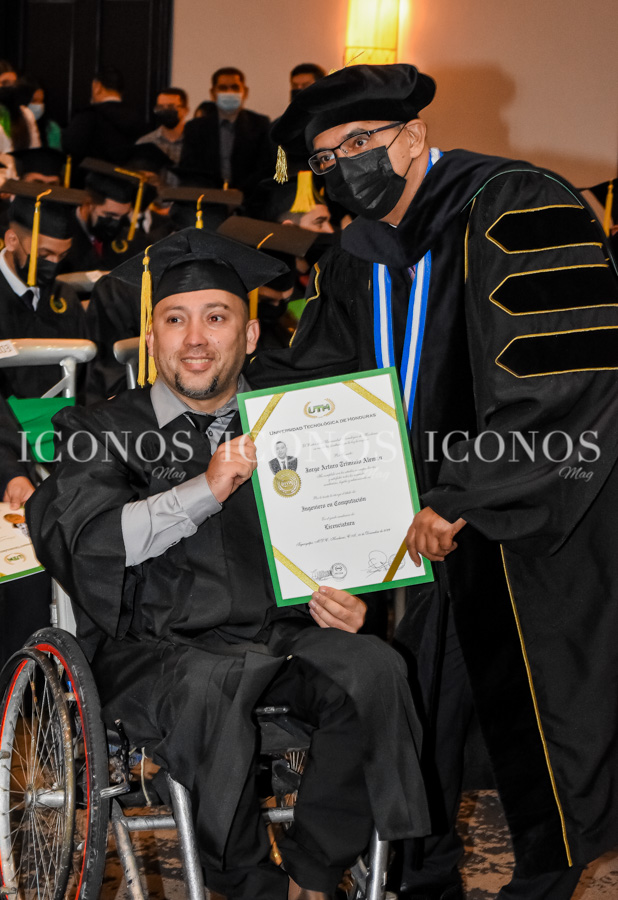 Graduación Universidad Tecnológica de Honduras 2022 primer parte