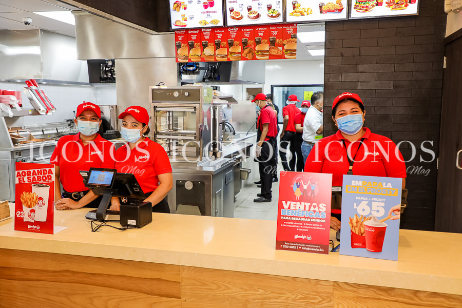 Inauguración restaurante Wendy's Megaplaza Palenque San Pedro Sula