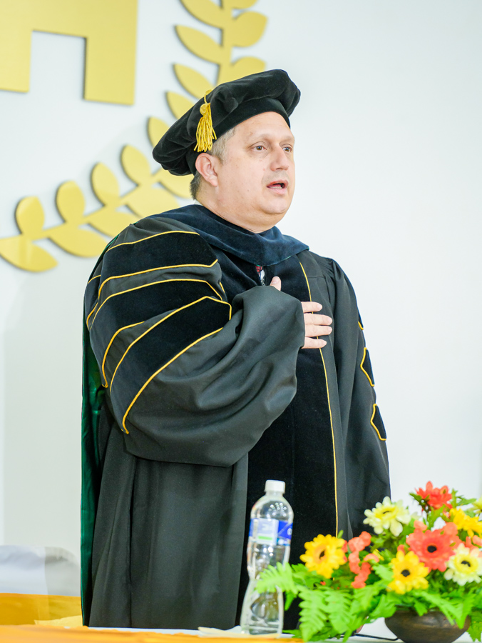 Treinta-graduacion-Universidad-Tecnologica-de-Honduras-La-Ceiba