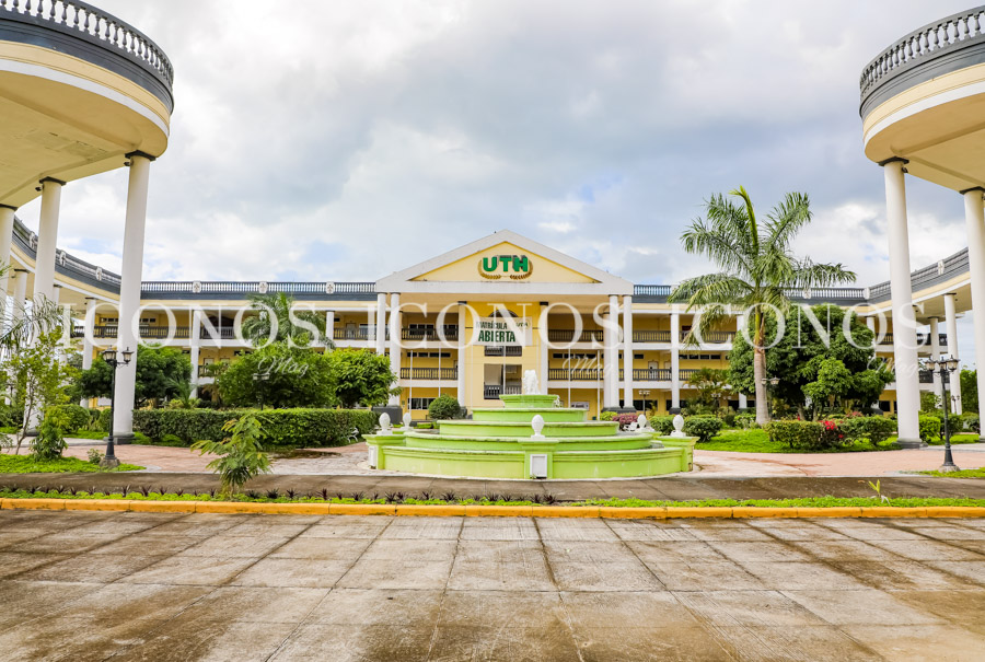 Vigésima cuarta graduación 2022 by UTH campus El Progreso Honduras