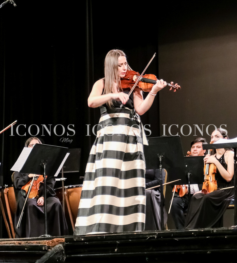 Concierto violinista Elena Mikhailova en Tegucigalpa