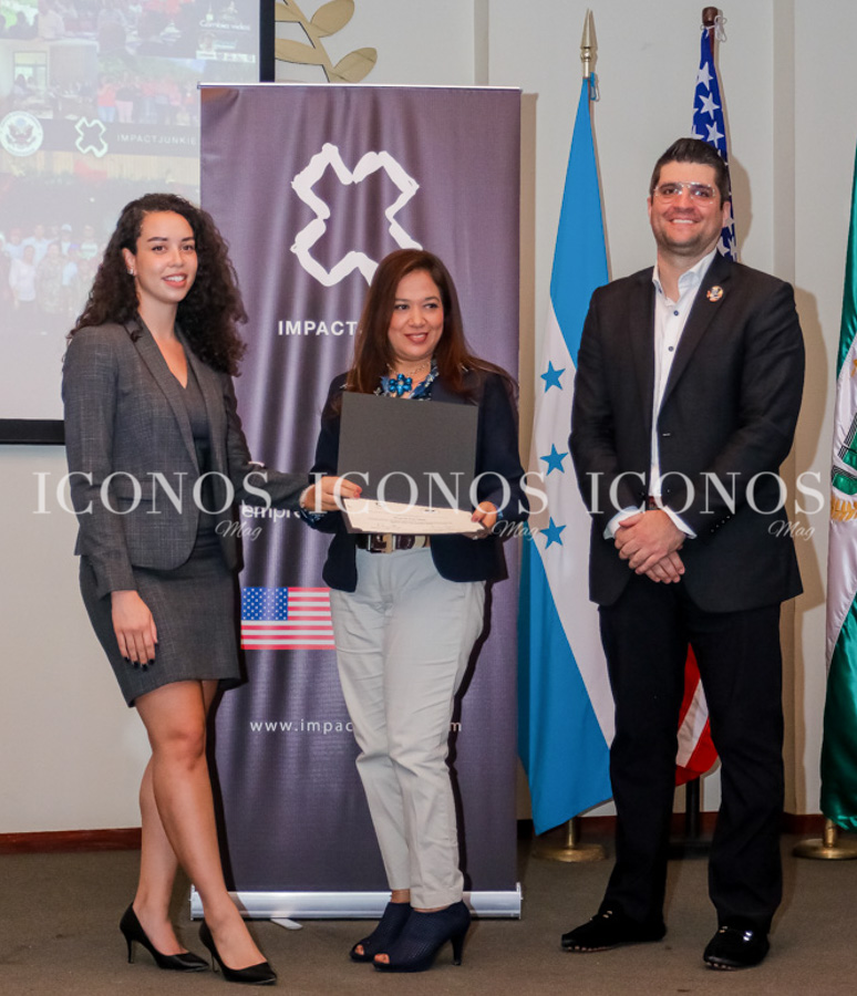 Conferencia Impact Junkie by Philip Harding en UTH Tegucigalpa