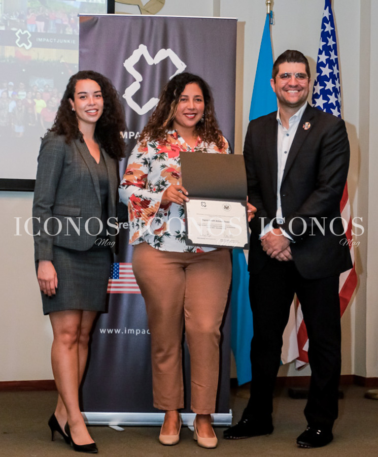 Conferencia Impact Junkie by Philip Harding en UTH Tegucigalpa