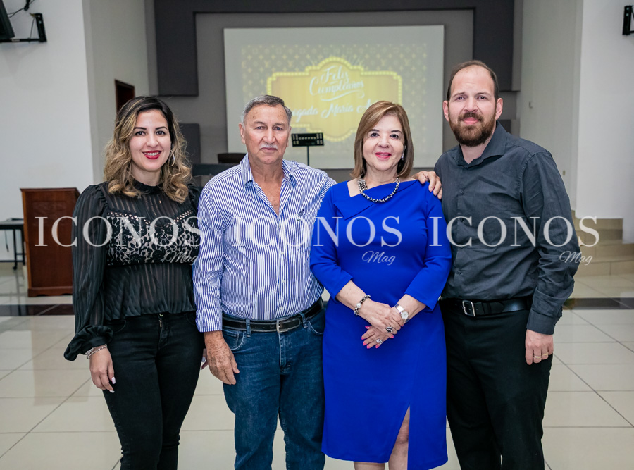 Desayuno de cumpleaños María Antonia Fernández de Suazo