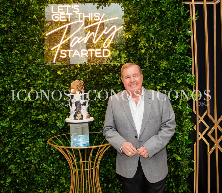 Fiesta de 74 años Afif Dieck Gabrie