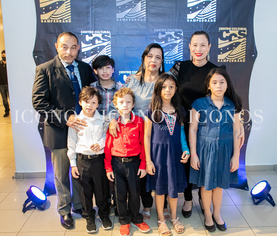 Premio Esencia de Mujer 2023 by Centro Cultural Sampedrano