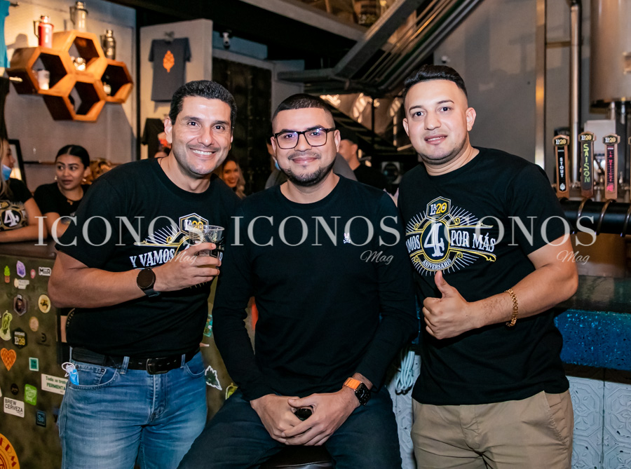 Cuarto aniversario Cerveceria La20 San Pedro Sula Honduras