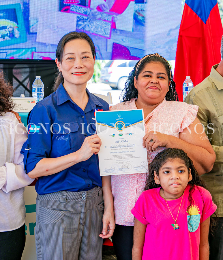 Entrega donativo Republica de Taiwan al Programa Ciudad Mujer
