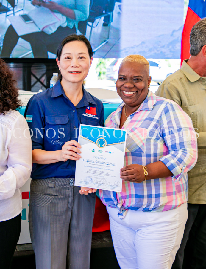 Entrega donativo Republica de Taiwan al Programa Ciudad Mujer