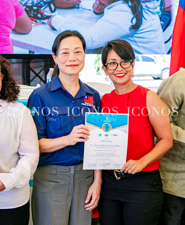 Entrega donativo Republica de Taiwan al Programa Ciudad Mujer