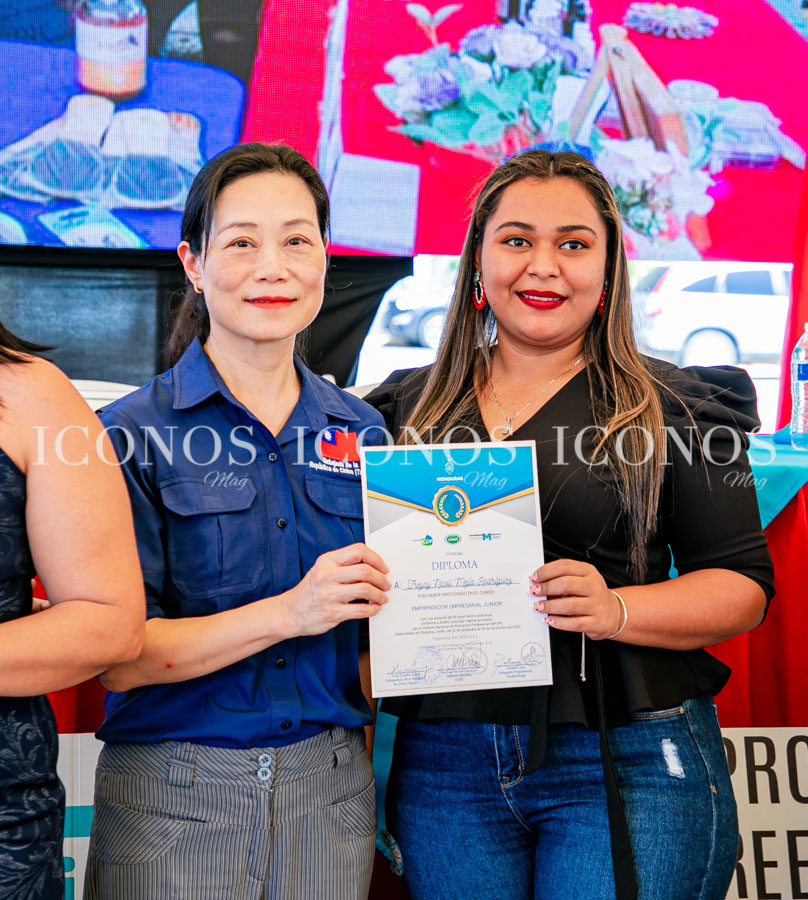 Entrega donativo Republica de Taiwan al Programa Ciudad Mujer