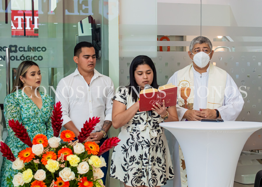 Inauguración Centro Odontológico Mega Mall