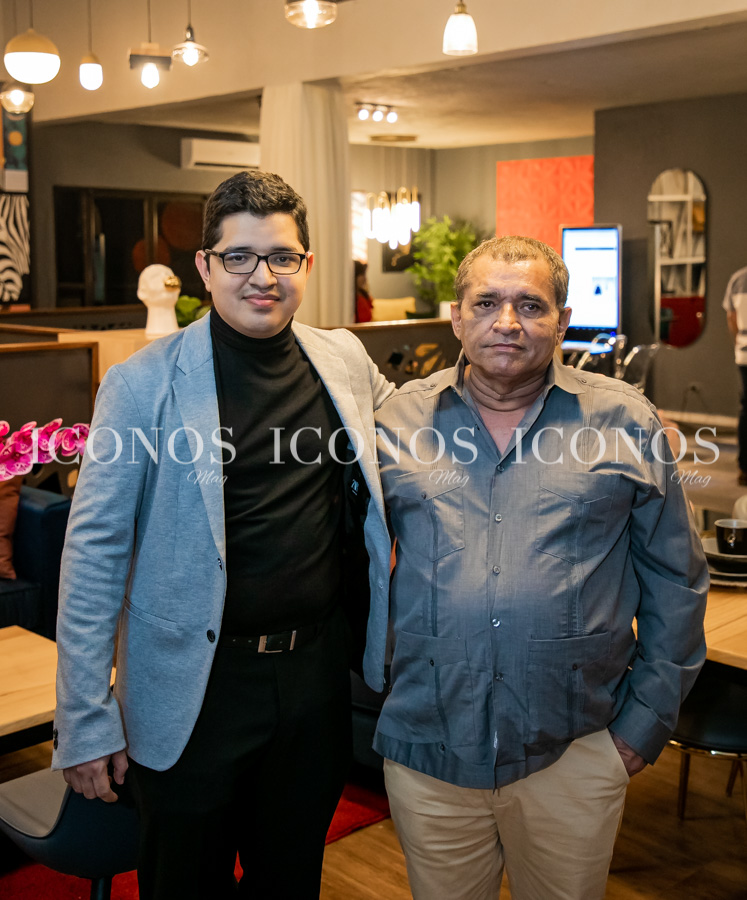 Inauguración tiendas Grupo Espacios