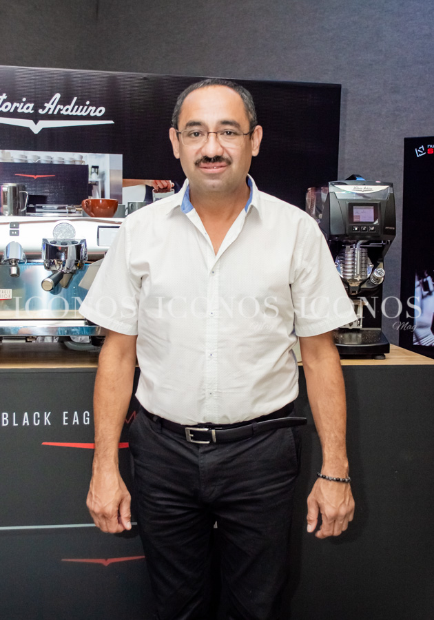 Lanzamiento Simonelli Espresso Coffee Machines Victoria Arduino