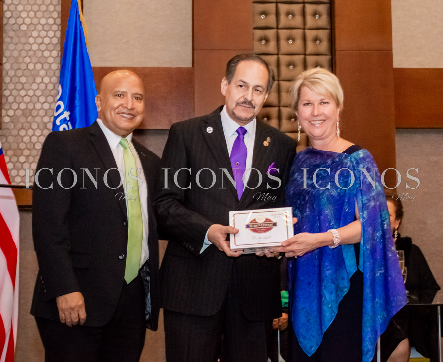 Noche de gala Jennifer Jones presidenta de Rotary Internacional
