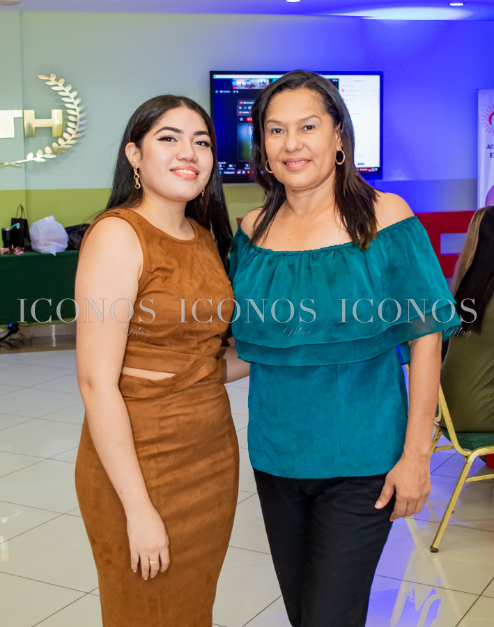 Primera Graduación 2023 AWE