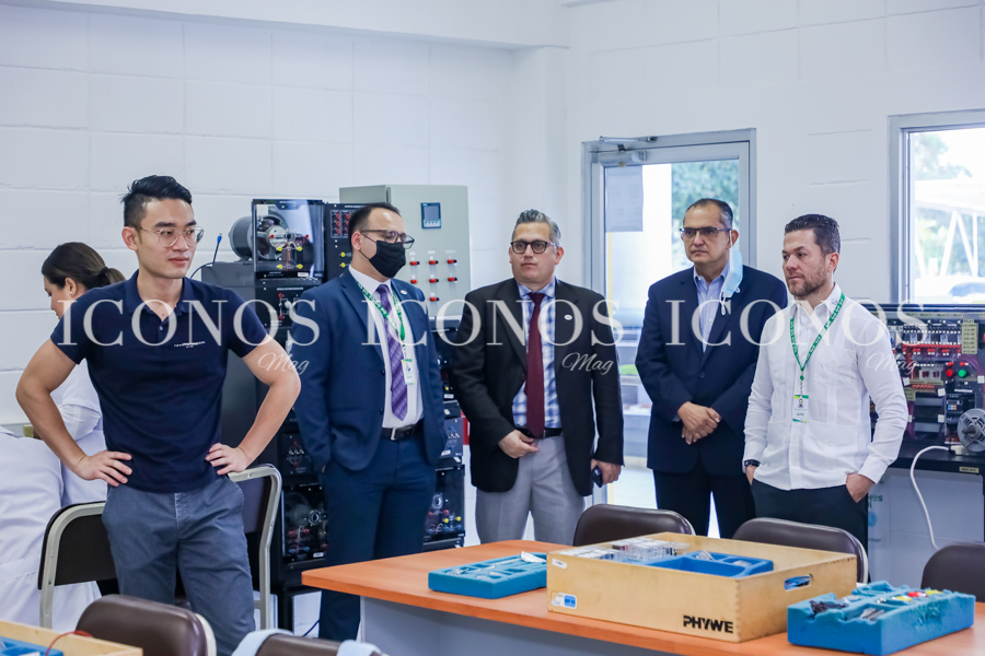 UTH recibe a cónsul de Taiwán