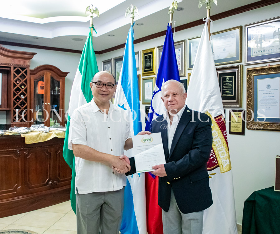 Roger Enrique Valladares - vicepresidente de UTH Honduras