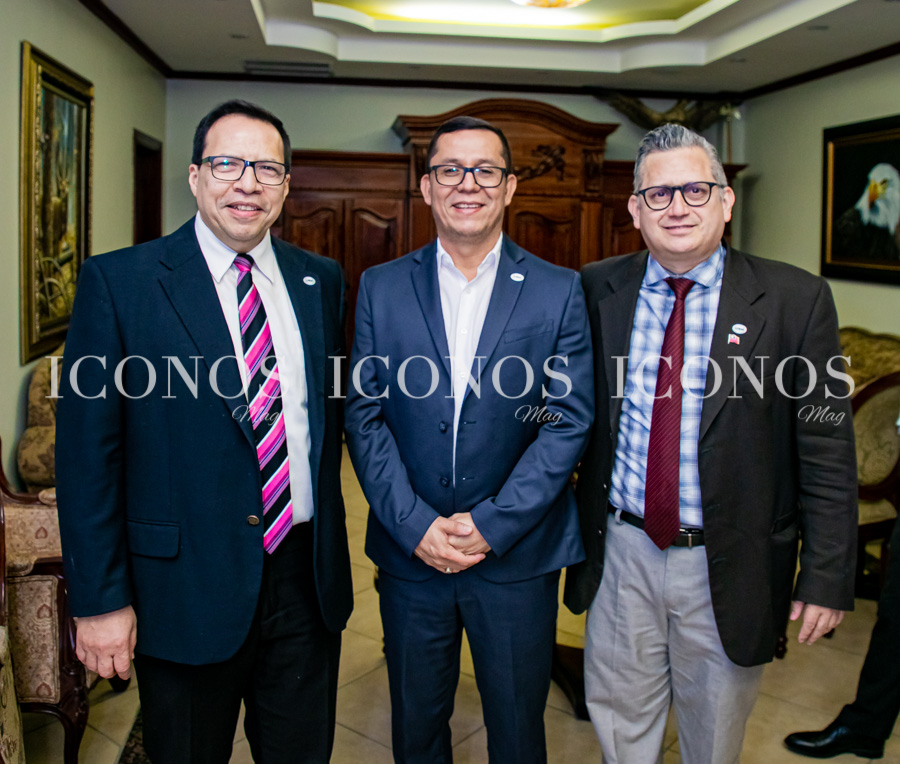 UTH recibe a cónsul de Taiwán