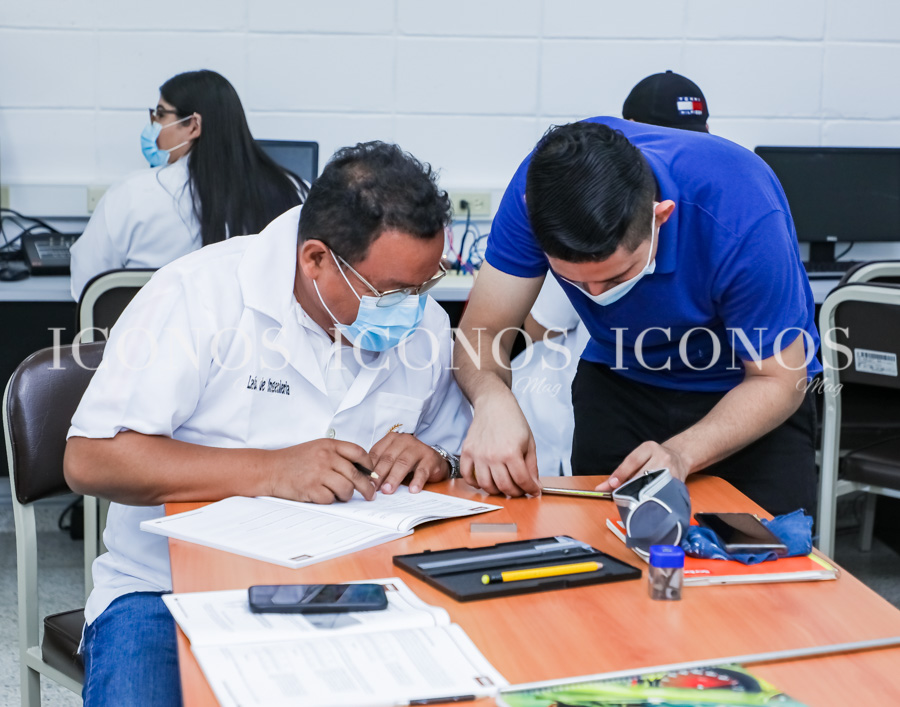 UTH recibe a cónsul de Taiwán