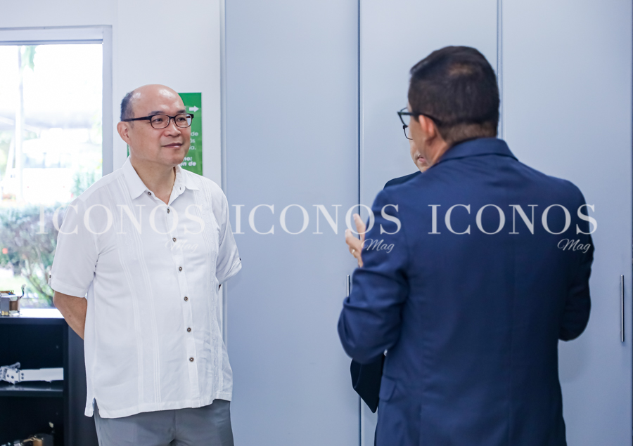 UTH recibe a cónsul de Taiwán