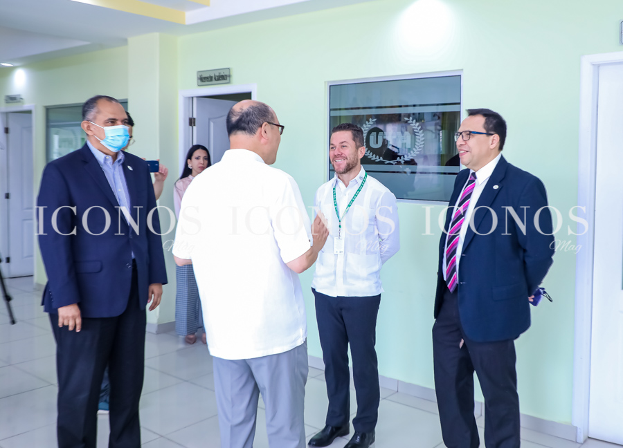 UTH recibe a cónsul de Taiwán