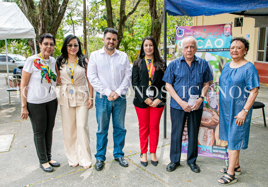 Campaña rescate de la historia del cacao carrera periodismo UNAH VS