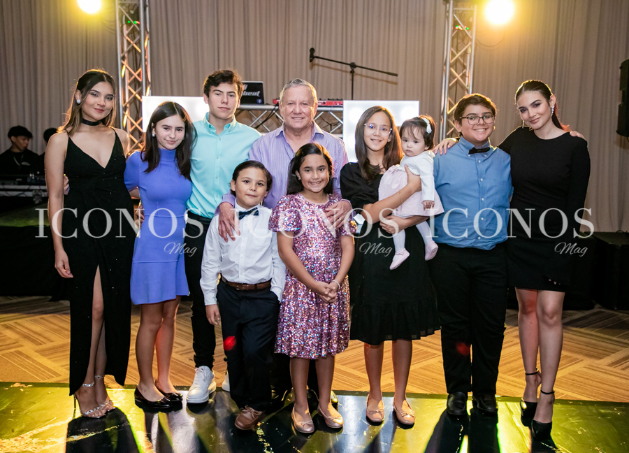 Los 75 años de Óscar Galeano cumpleaños San Pedro Sula Honduras