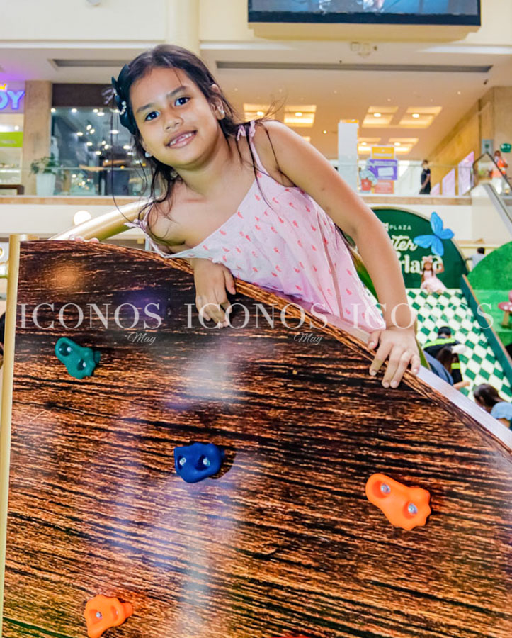 Easter In Wonderland by Mall Multiplaza Tegucigalpa