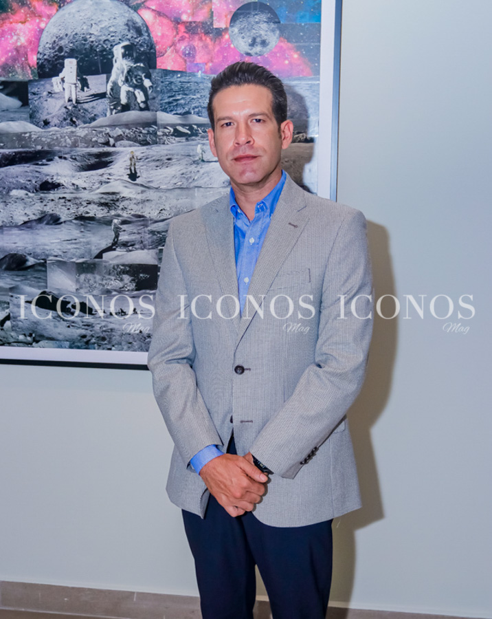 Exposición Lunas Nuevas artista Juan Carlos Fernández