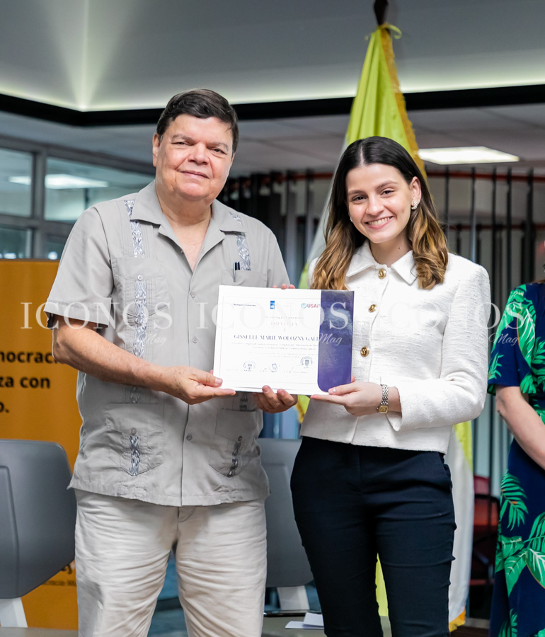 Graduación diplomado USAP DUX 2023 (18)