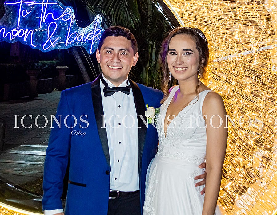 PORTADA Boda Vallecillo-min