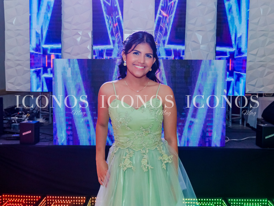 Quince años Adriana Alejandra Madrid Pineda