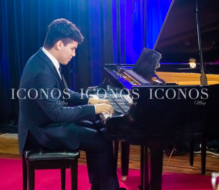 Recital para papa Academia de Bellas Artes