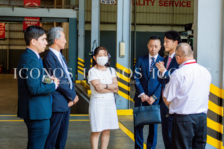 Visita embajador de Japón Jun Nakahara a Grupo Motores Hino Honduras