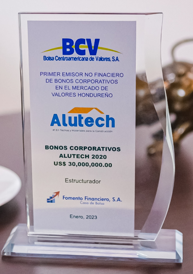 Alutech recibe reconocimiento Bolsa Centroamericana de Valores