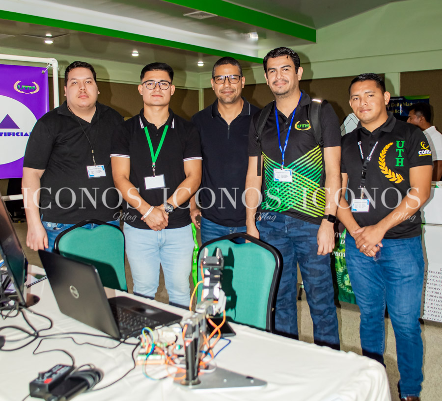 La 45 edición Feria de Ciencia y Tecnología 2023 by UTH Honduras