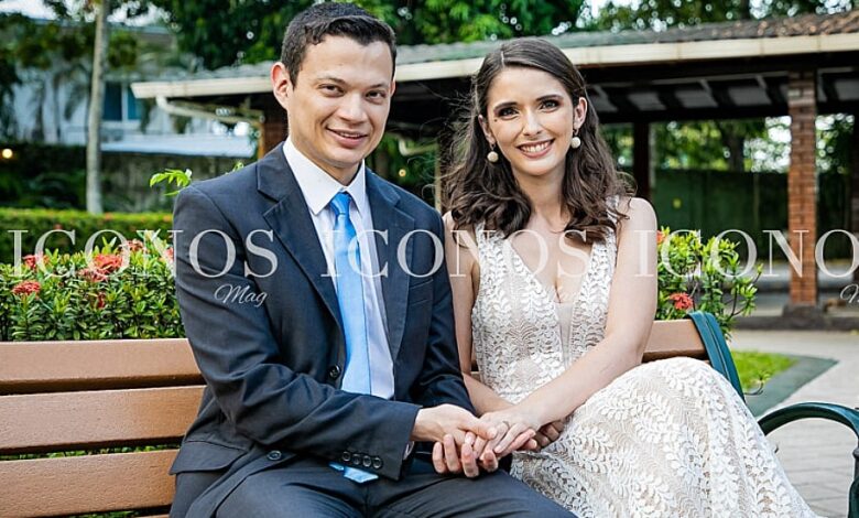 Portada Compromiso matrimonial Reenie y Juan-min
